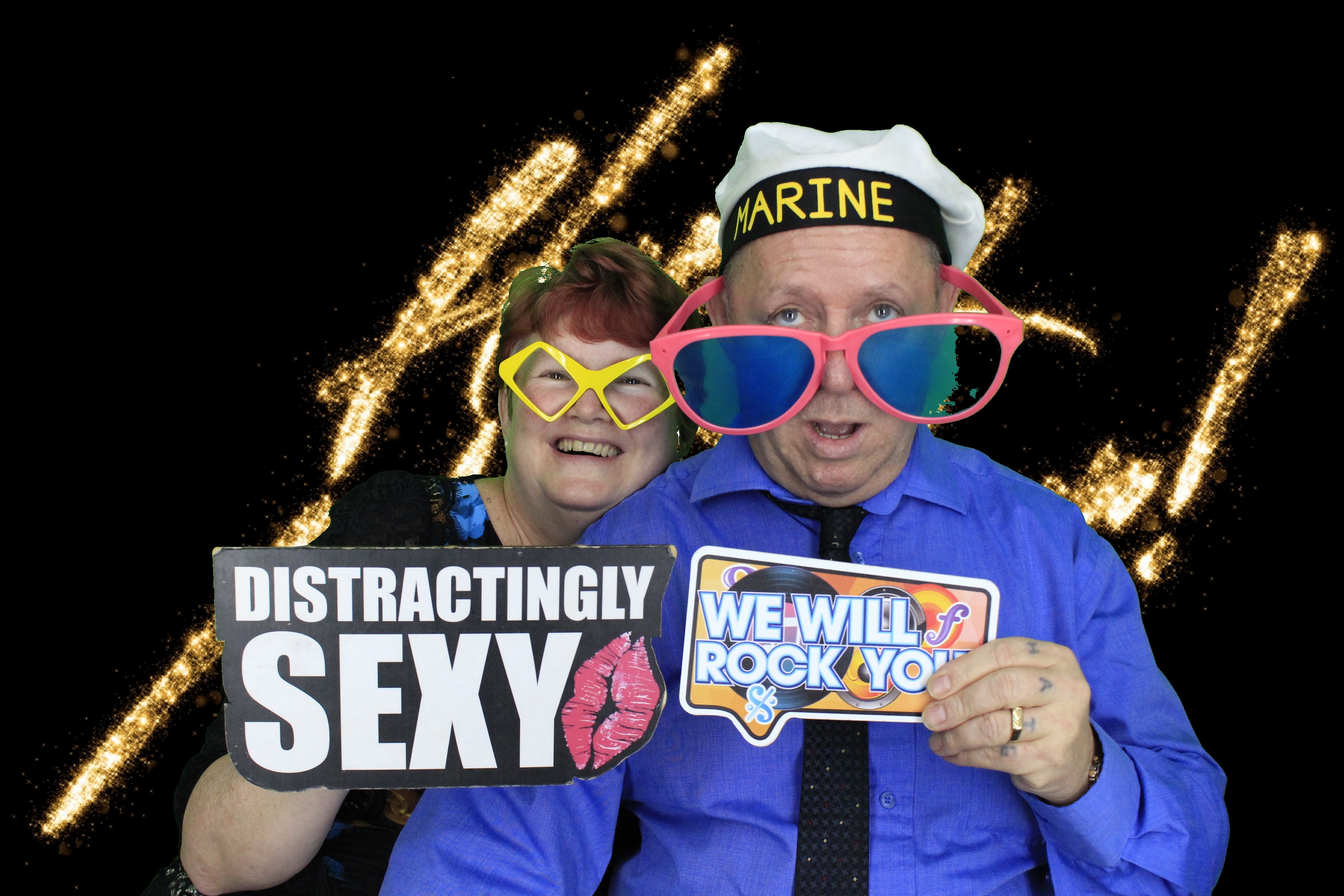 New Years Eve Party Silvermere | View more photos from the event at gallery.myphotoboothexperience.co.uk/u/MyPhotoBoothExperienceLtd/New-Years-Eve-Party-Silvermere